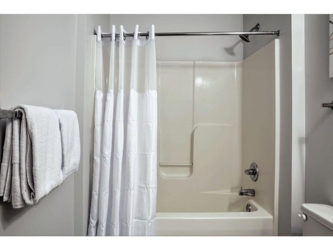 Bold 2Br 2Ba In The Block Apartment By Cozysuites! インディアナポリス エクステリア 写真